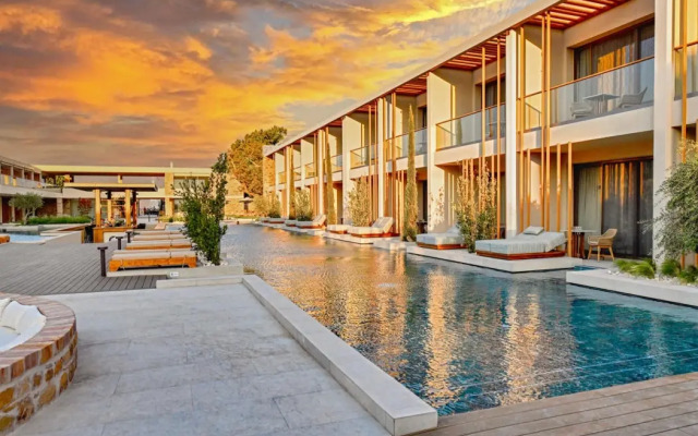 Royal Pearl Island Chios Hotel & Spa