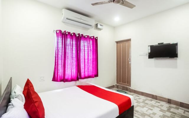 OYO 48754 Arati Homes