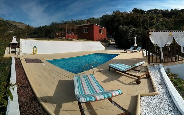 Malaga 101997 3 Bedroom Holiday home By Mo Rentals