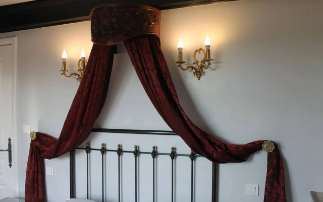 Manoir XV Domaine de Peyrafort