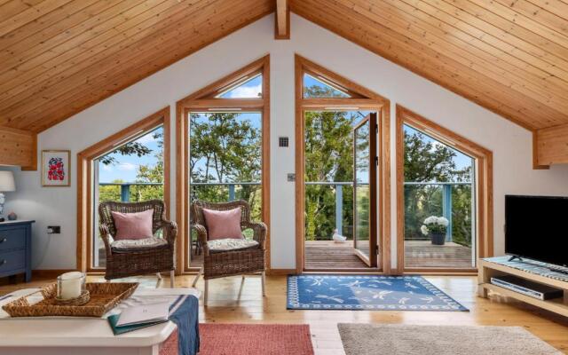 The Bluebell - Luxury Lodge With Hot Tub