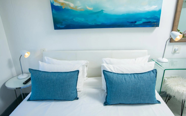 Ocean Breeze Hotel