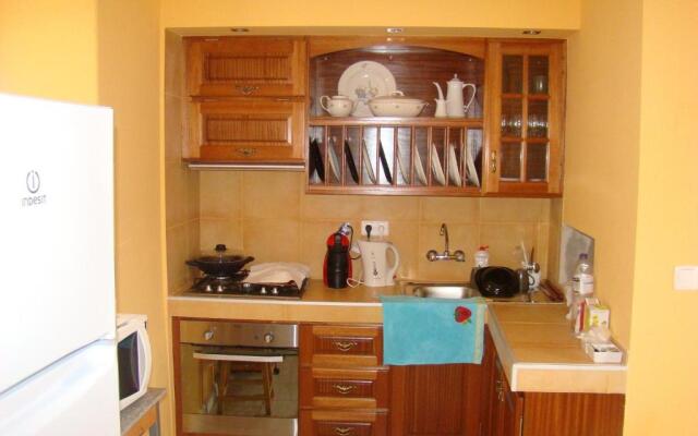 Casa das Pedras Altas