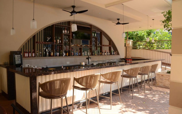 Almera Park Apart Hotel