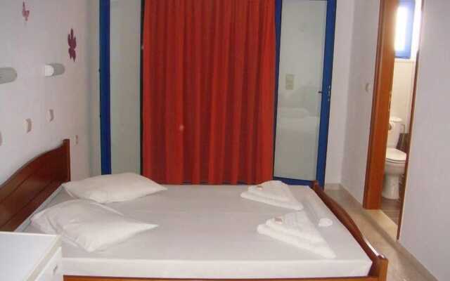 Paralia Rooms