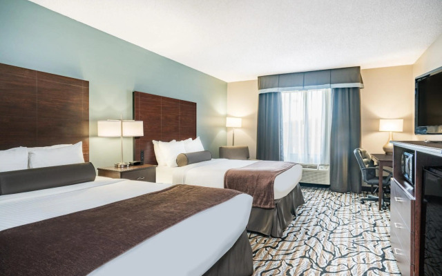 Days Inn & Suites by Wyndham Wausau