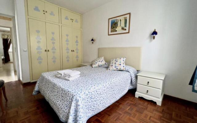Detached villa, private pool only 10 minutes to beaches