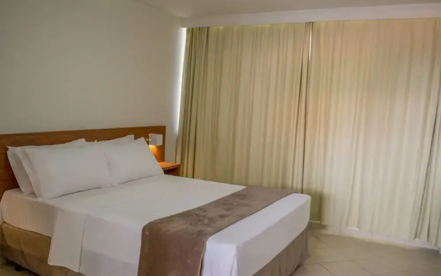Flat Laranja Apart Hotel