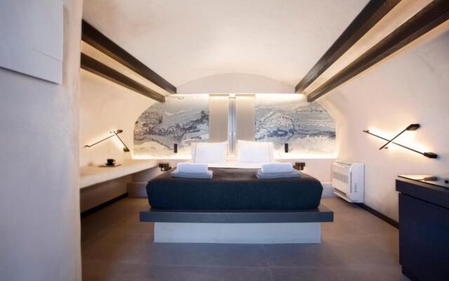 ArmonOia Suites
