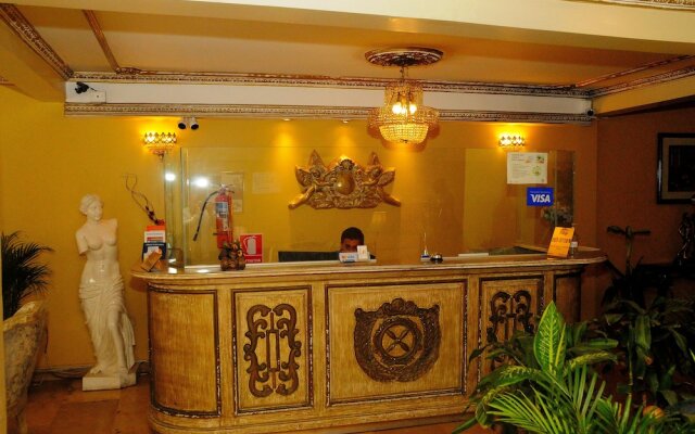 Colony Inn Hotel