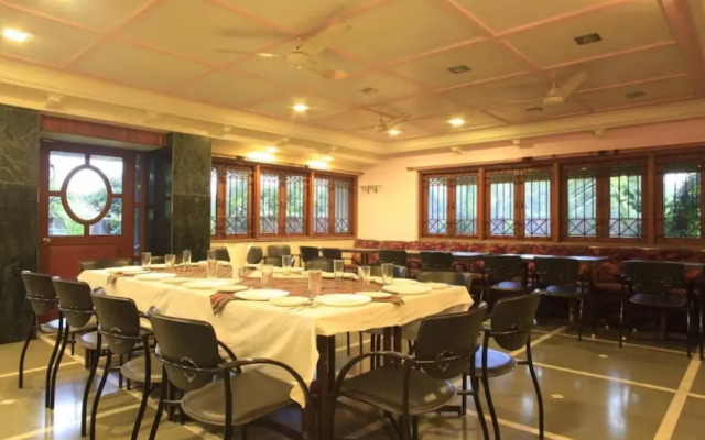 Hotel Sahyadri