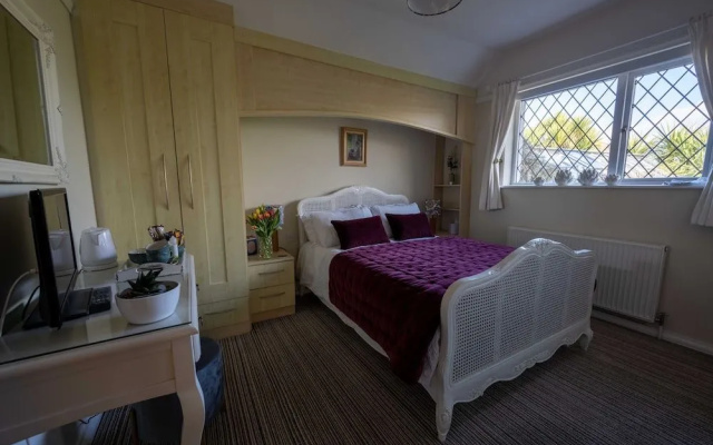 Halwell Lodge