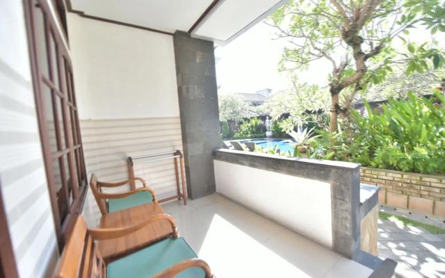 Sandat Hotel Legian