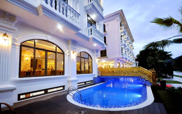 Crown Nguyen Hoang