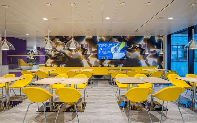 Prize by Radisson, Bern City