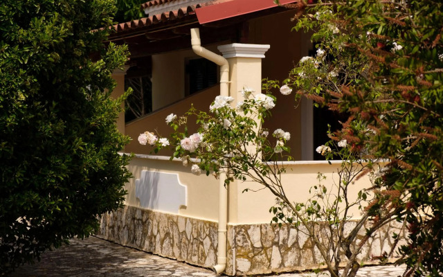 Erifili Apartments