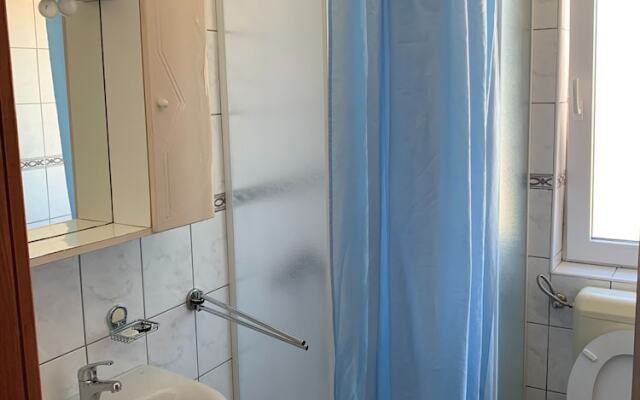 Villa ata Razanac - Apartment With sea View