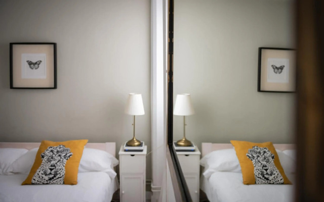 Seneca7 near paseo de gracia