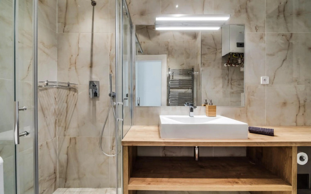 Charles Bridge - 3 bedroom Apartment - Old Town