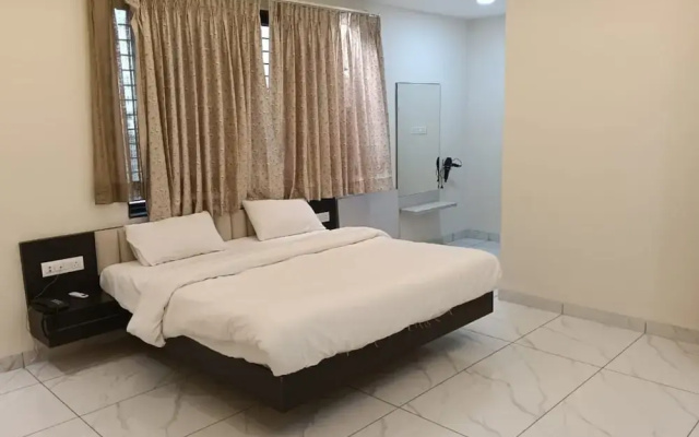 Hotel Aashiyana