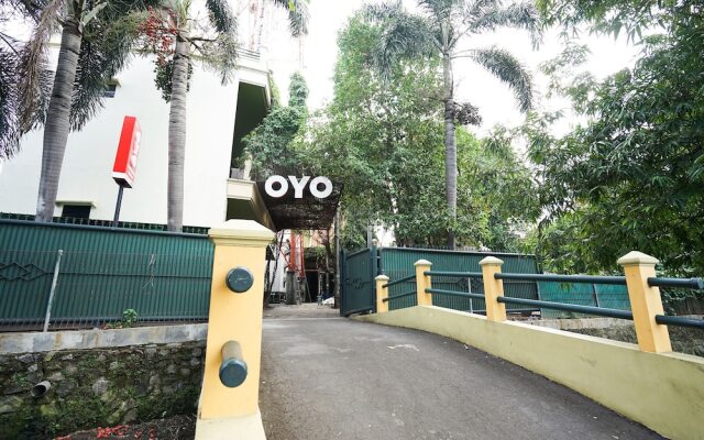 OYO 771 Kembang Kuning Residence Syariah