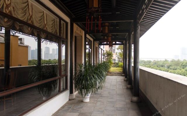 Lakeview Jin'ge Hotel