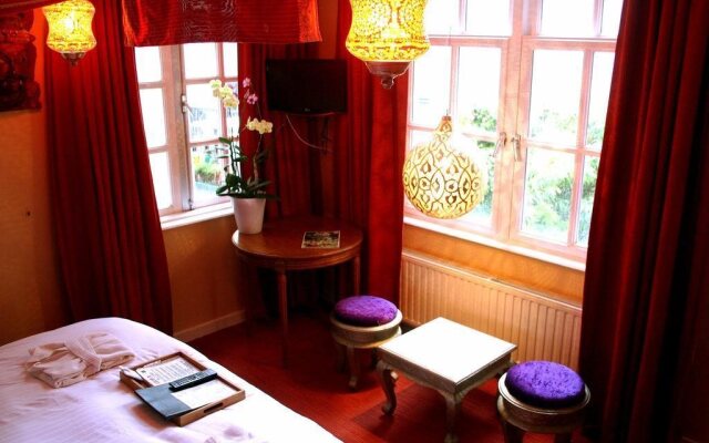Rosalia's Menagerie InnUpstairs