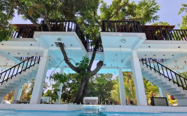 Lucky Beach Resort