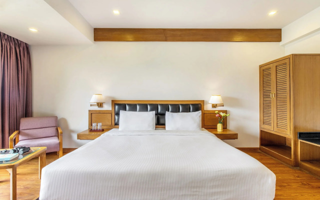 Country Inn Premier Pacific Mall Road Mussoorie