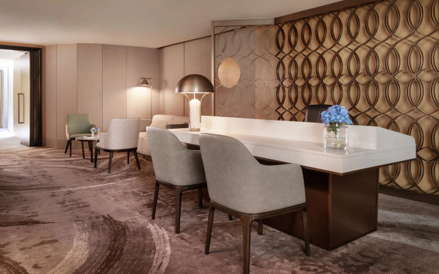 The Silveri Hong Kong - MGallery