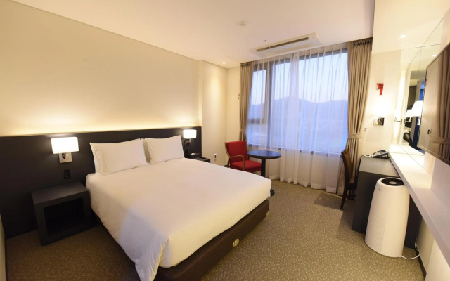 Geoje Art Nouveau Suite Hotel