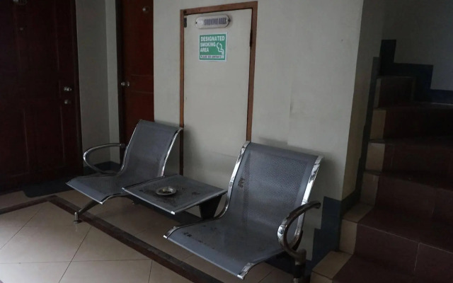 Metro Room Budget Hotel