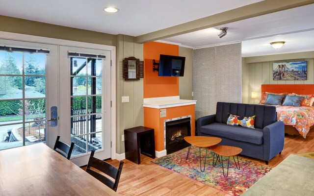 Ravenna Urban Farm Studio Apartment