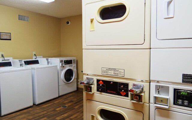 Suburban Studios Cary – RDU Airport