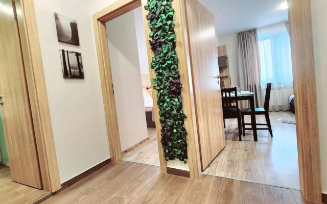 Арборо Боровец Гардънс Е 68