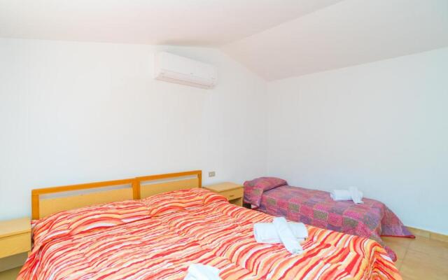 Trilocale centr. San Teodoro 12