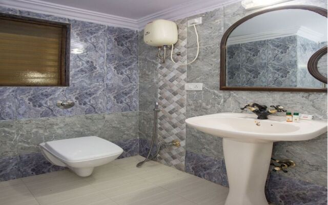 OYO 12078 Hotel Suncity
