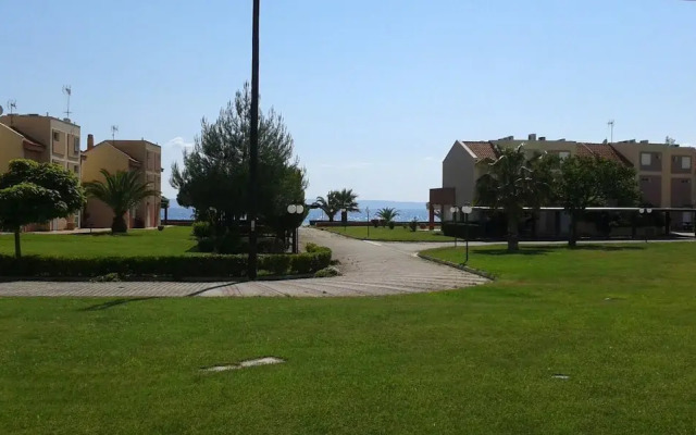 Sansen Villa Tripotamos
