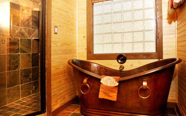 Hideout on the Horseshoe