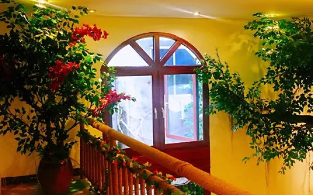 Bozhou Homestay (Xitianmiao Qilou Old Street Branch)