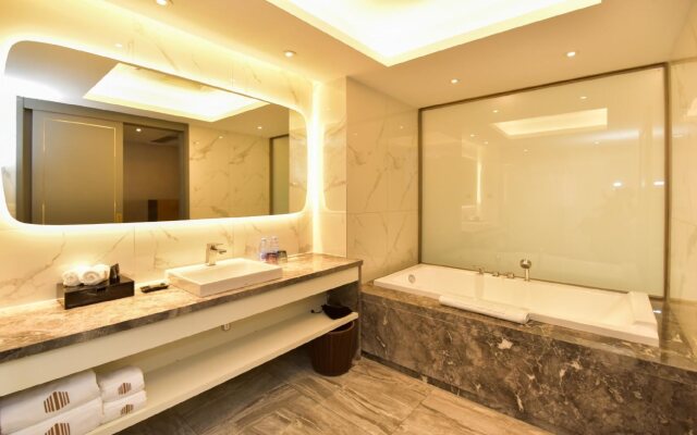 Zenith International Hotel