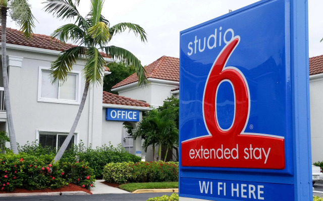 Studio 6 West Palm Beach, FL