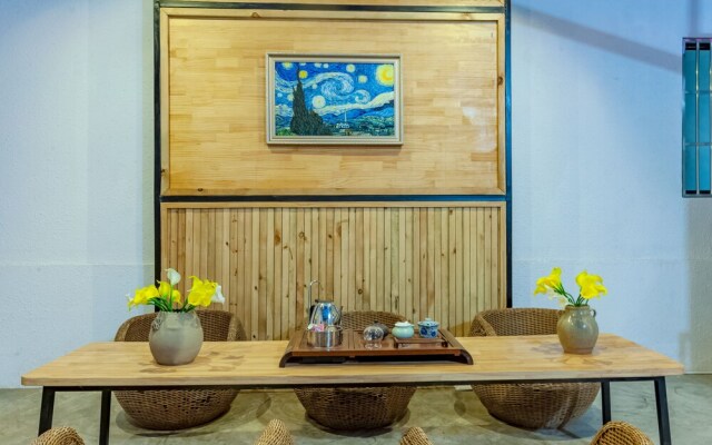 Crystal Taro Inn Dali