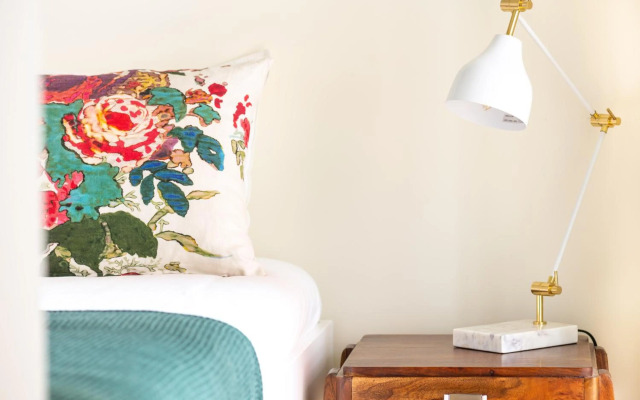 The Foz Garden Studio