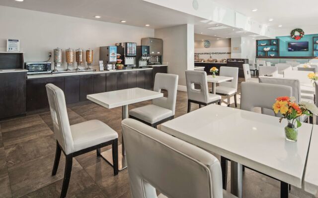 Best Western Plus Oceanside Inn