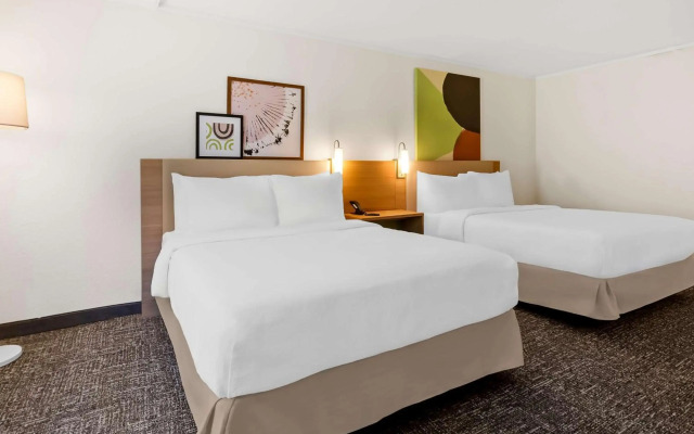 Spark by Hilton Daleville Roanoke North