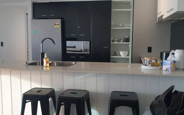 Chevron With 3beds and own Carpark Within Tower3