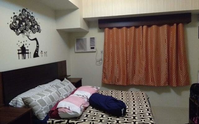 ECJ Cozy Studio Units at Horizons 101