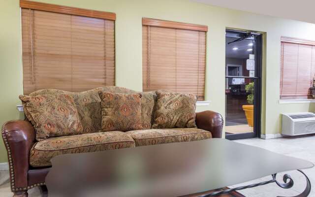 Days Inn by Wyndham Orange