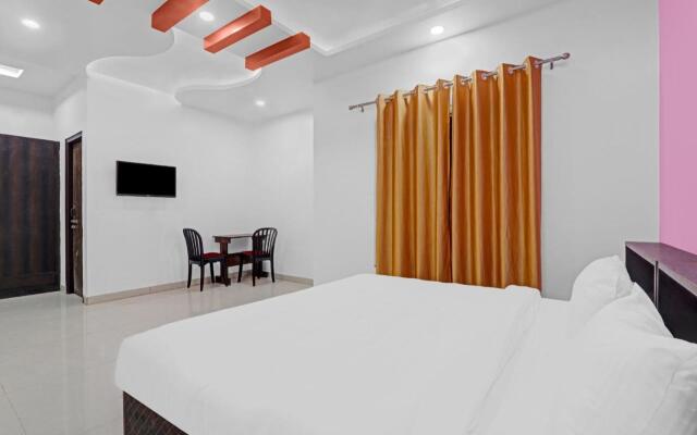 Capital O 85097 Hotel KPR Inn